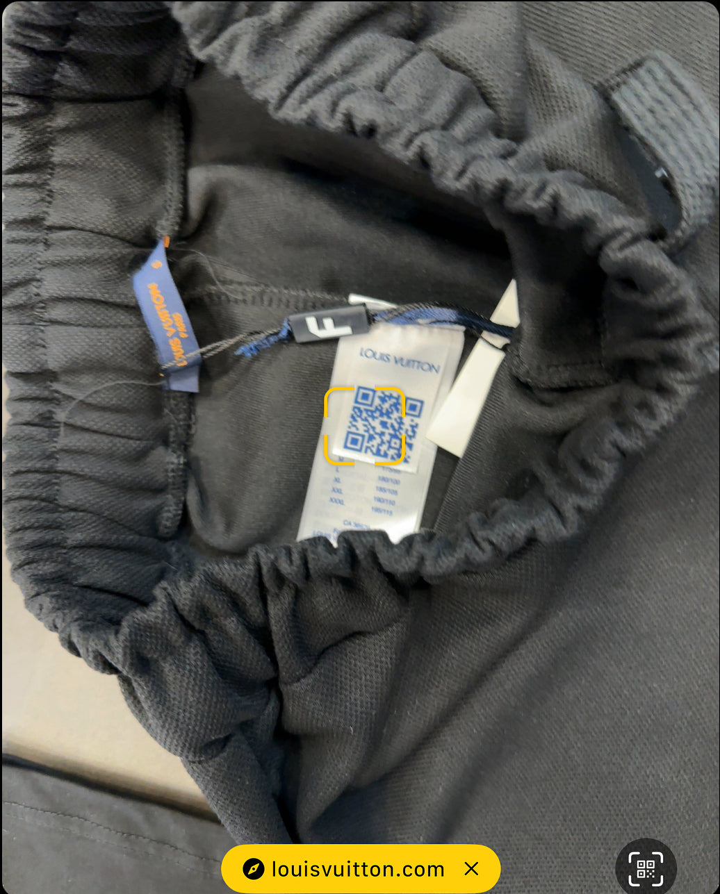 LOUIS VUITTON - ΜΑΥΡΟΣΕΤ ΣΟΡΤΣ