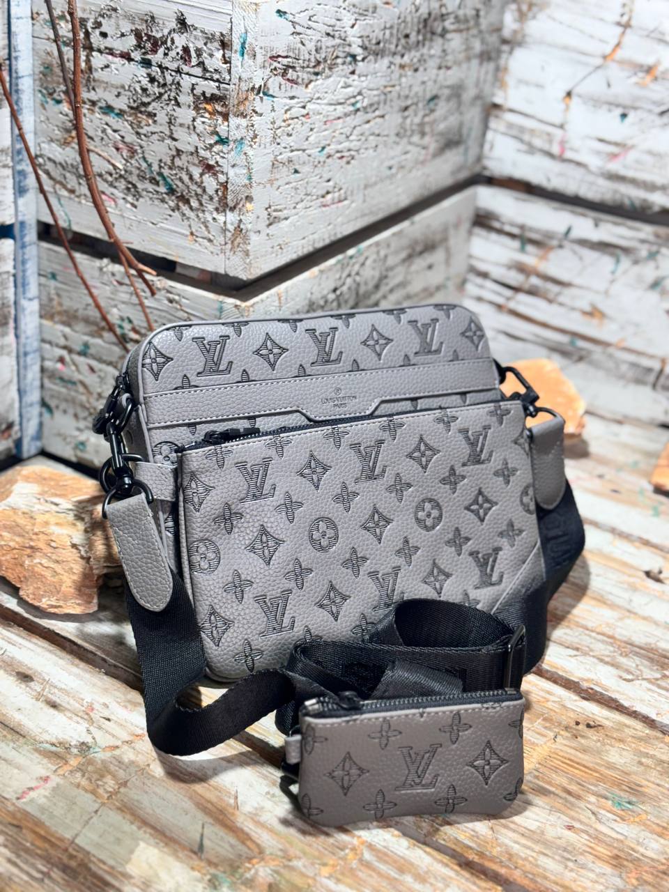 ΤΣΑΝΤΑΚΙ - 875