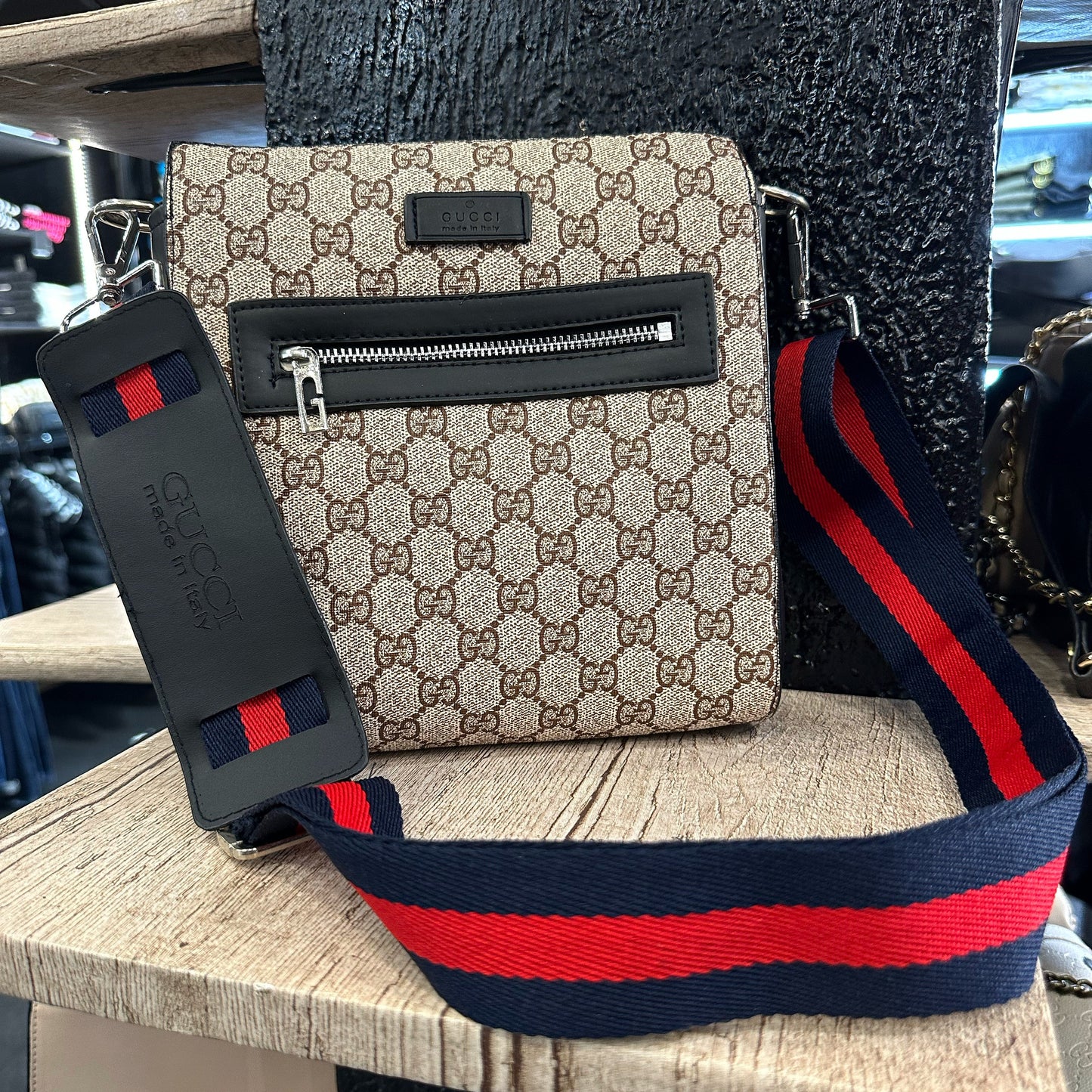 ΤΣΑΝΤΑΚΙ - GUCCI D550