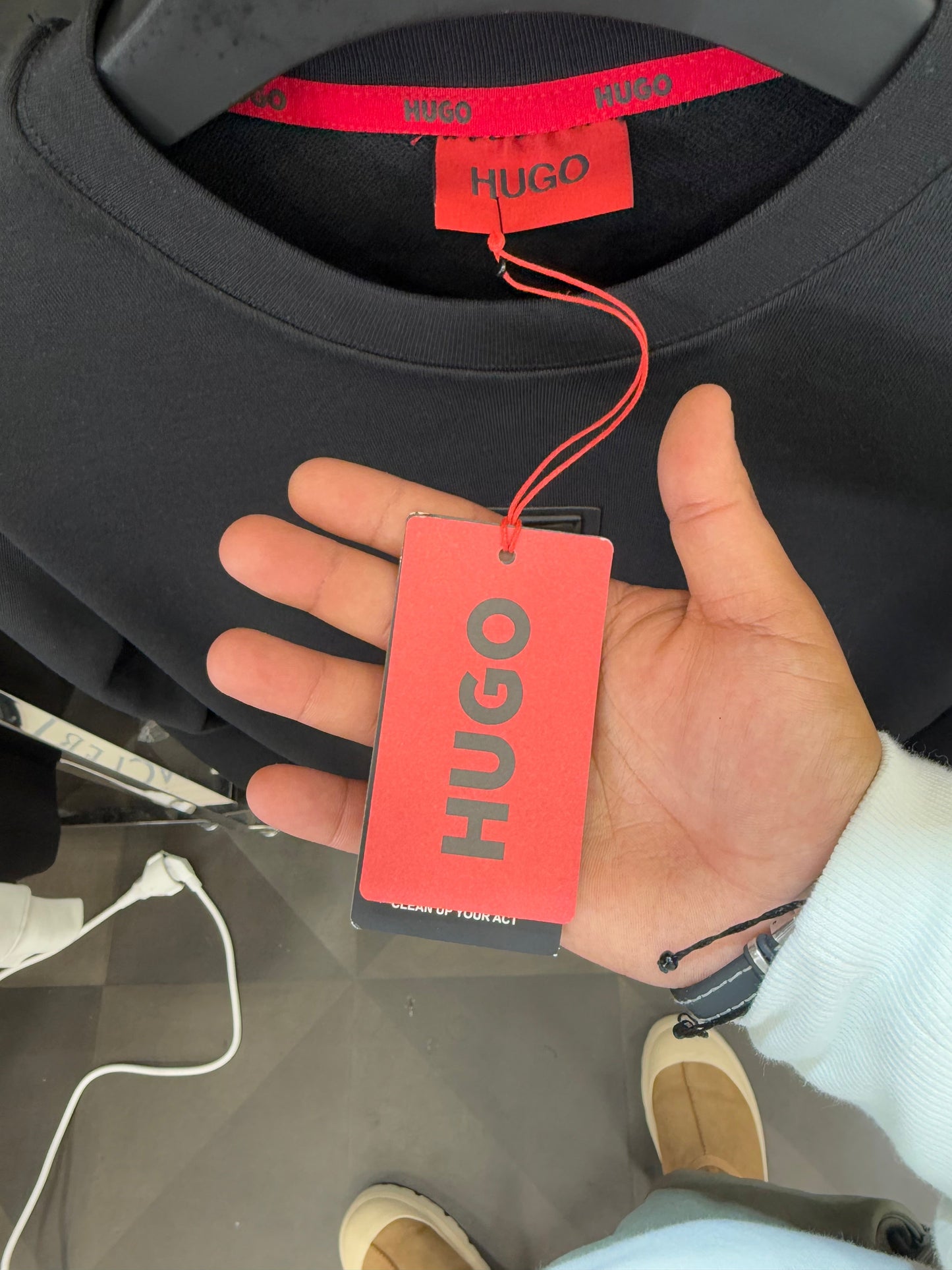 HUGO BOSS - ΦΟΥΤΕΡ SALES
