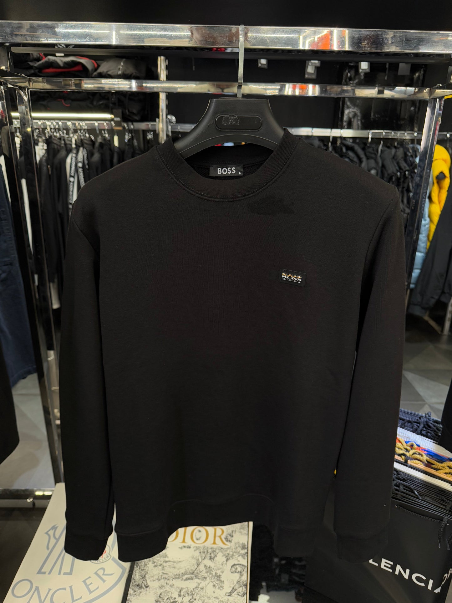 HUGO BOSS - ΦΟΥΤΕΡ SALES