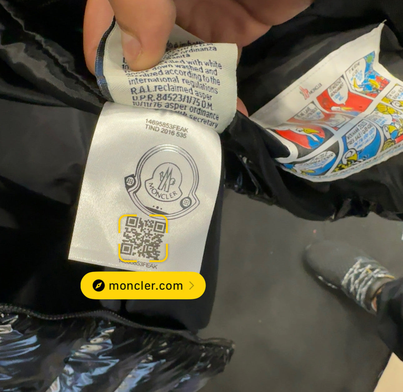 MONCLER - ΜΠΟΥΦΑΝ ΓΥΑΛΙΣΤΕΡΟ