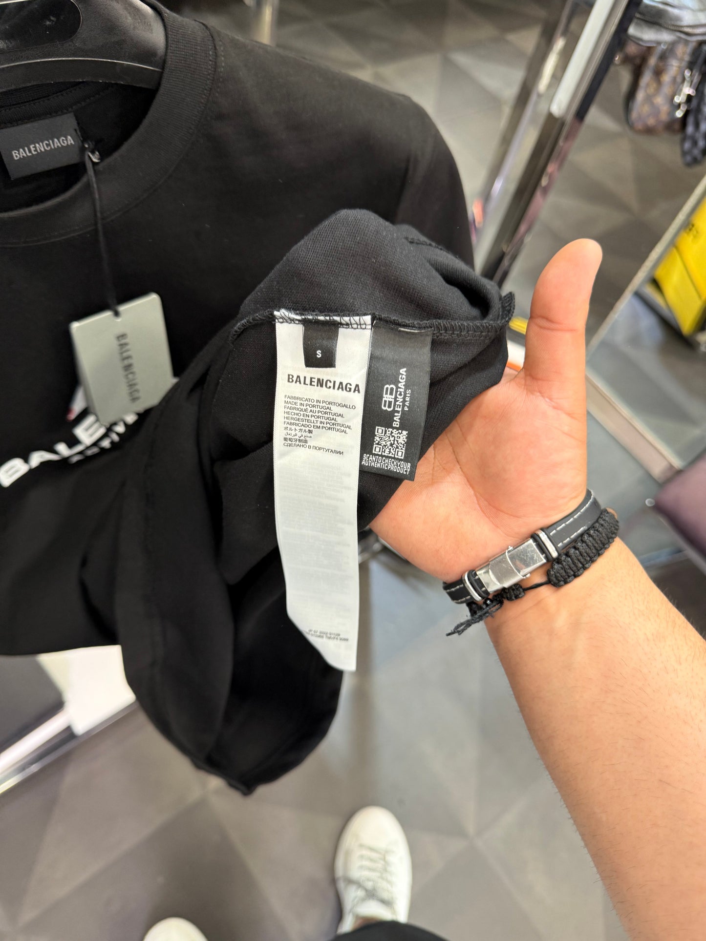 BALENCIAGA - T-SHIRT NEW IN 2025