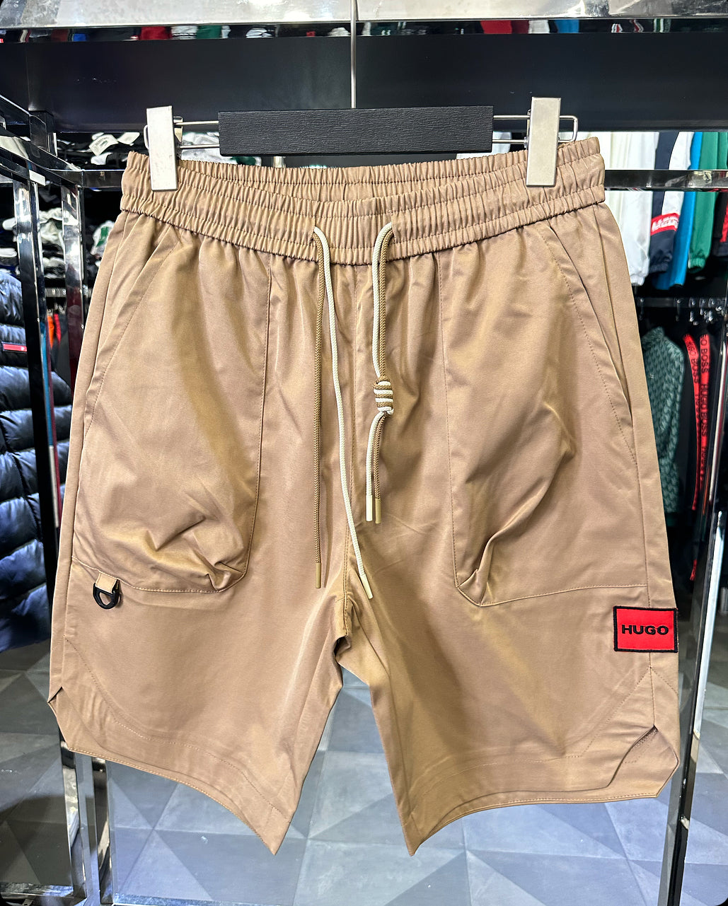 BΕΡΜΟΥΔΑ - HUGO BOSS ΚΑΦΕ