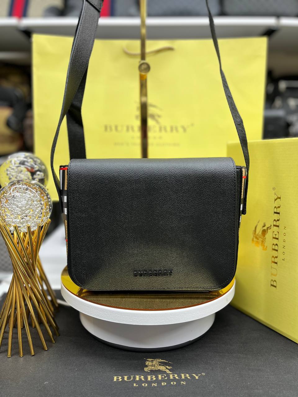 ΤΣΑΝΤΑΚΙ - 695