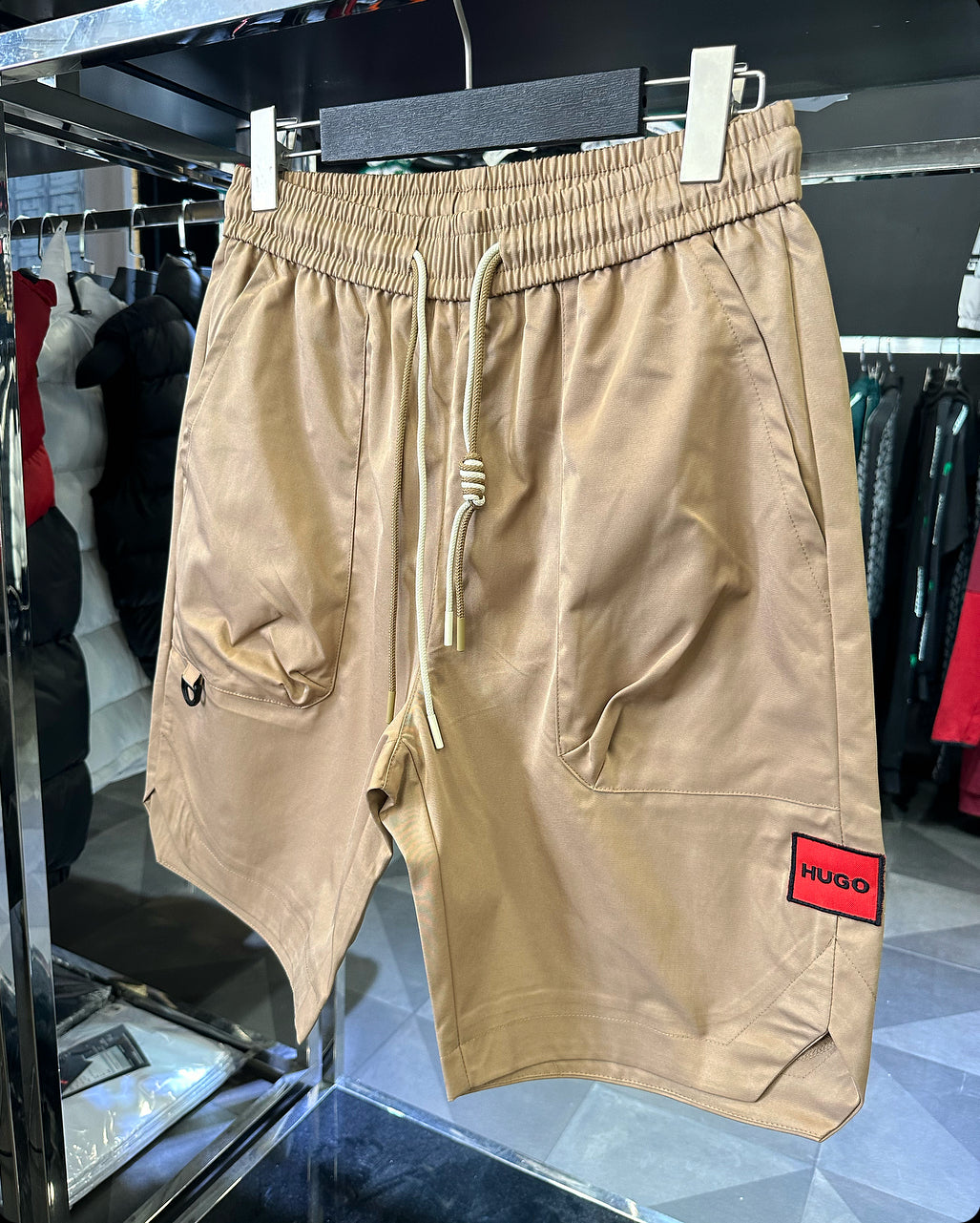 BΕΡΜΟΥΔΑ - HUGO BOSS ΚΑΦΕ