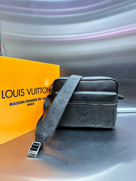 ΤΣΑΝΤΑΚΙ - 573