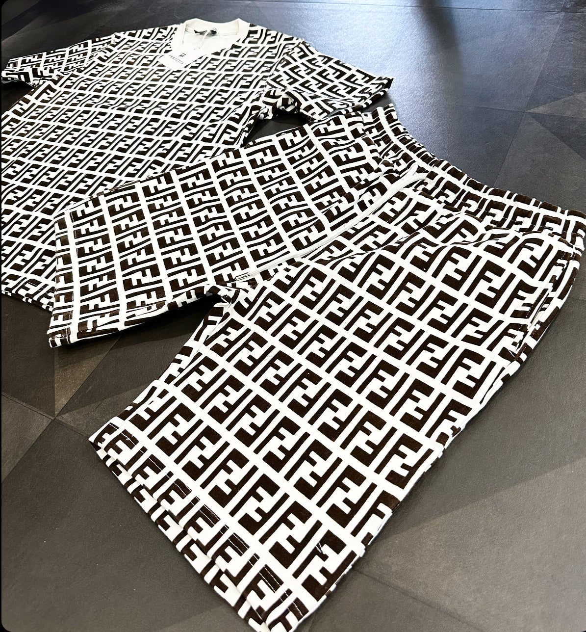 FENDI  -  ΣΕΤ ΣΟΡΤΣ