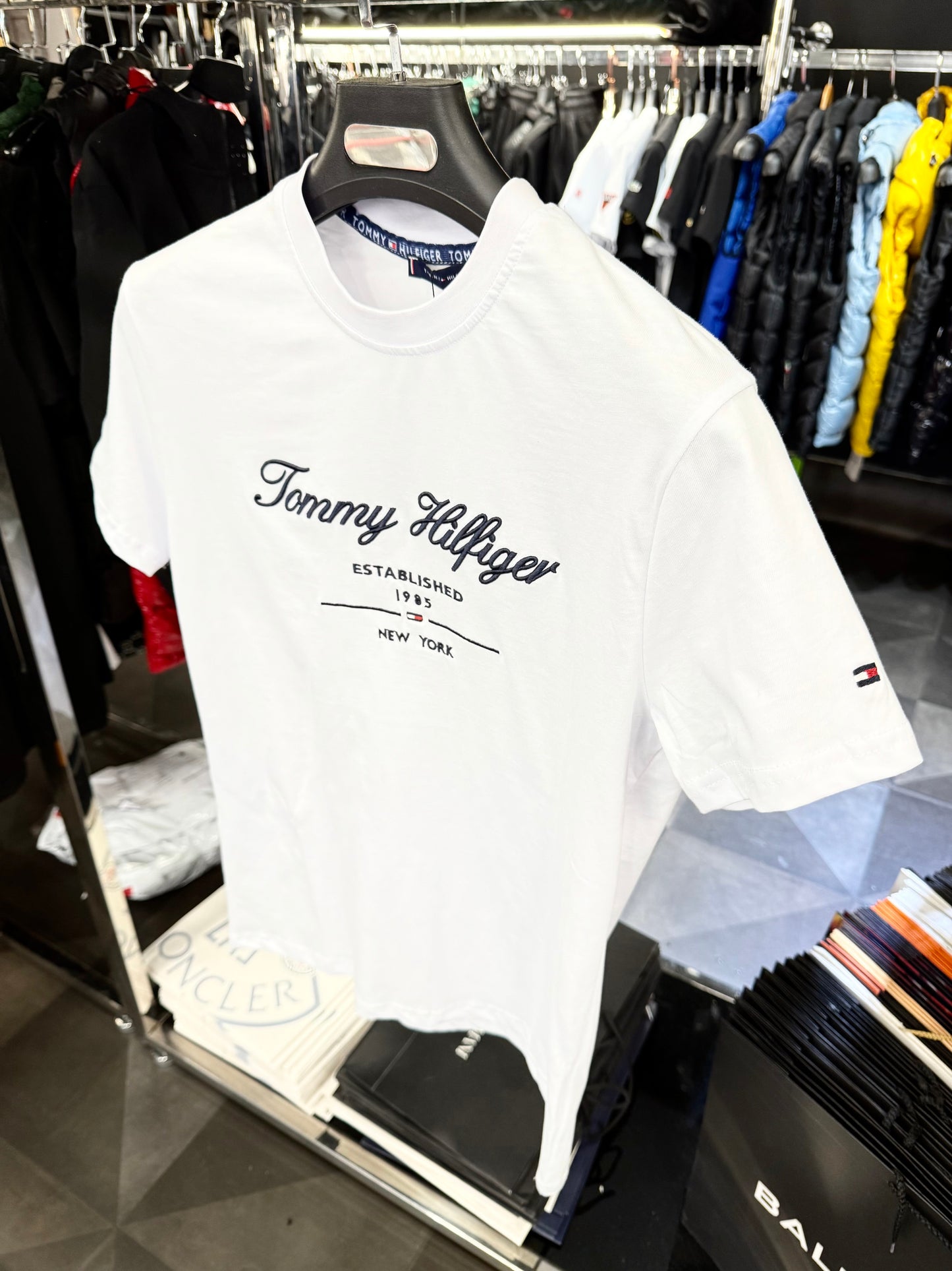 TOMMY HILFIGER T-SHIRT 2024 A