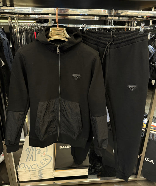 PRADA  ΣΕΤ - FIRST 2025