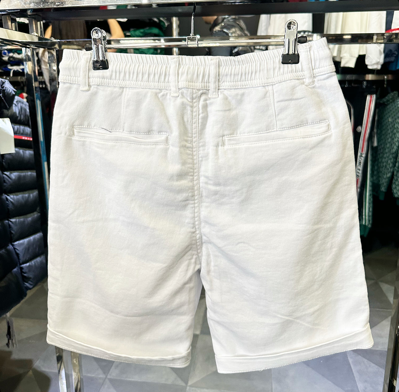 BΕΡΜΟΥΔΑ - TOMMY HILFIGER ΛΕΥΚΗ