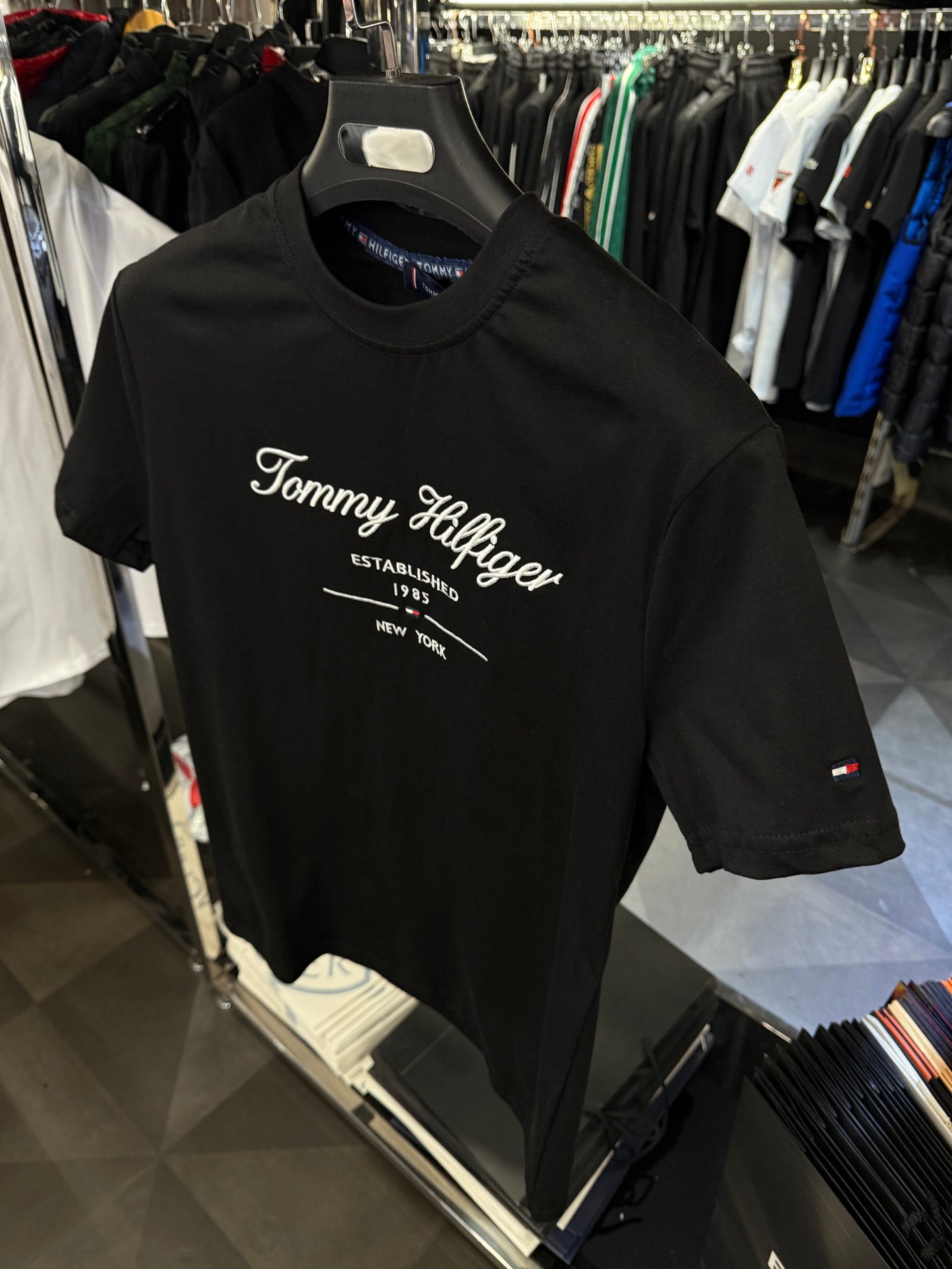 TOMMY HILFIGER  T-SHIRT 2024 A