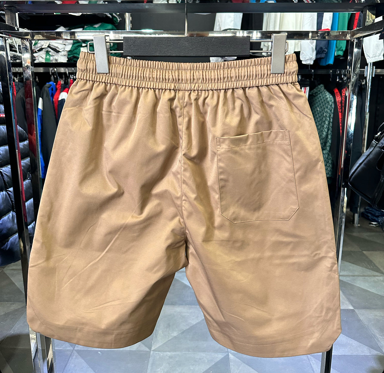 BΕΡΜΟΥΔΑ - HUGO BOSS ΚΑΦΕ