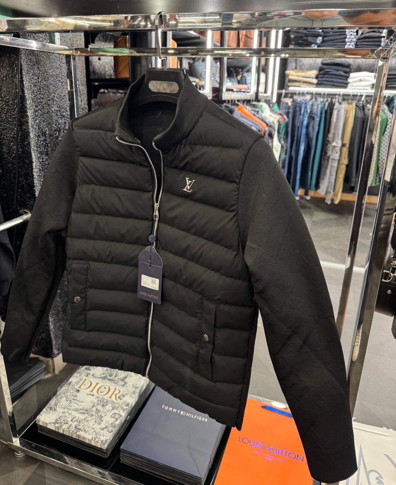 LOUIS VUITTON - ΖΑΚΕΤΑ ΜΠΟΥΦΑΝ