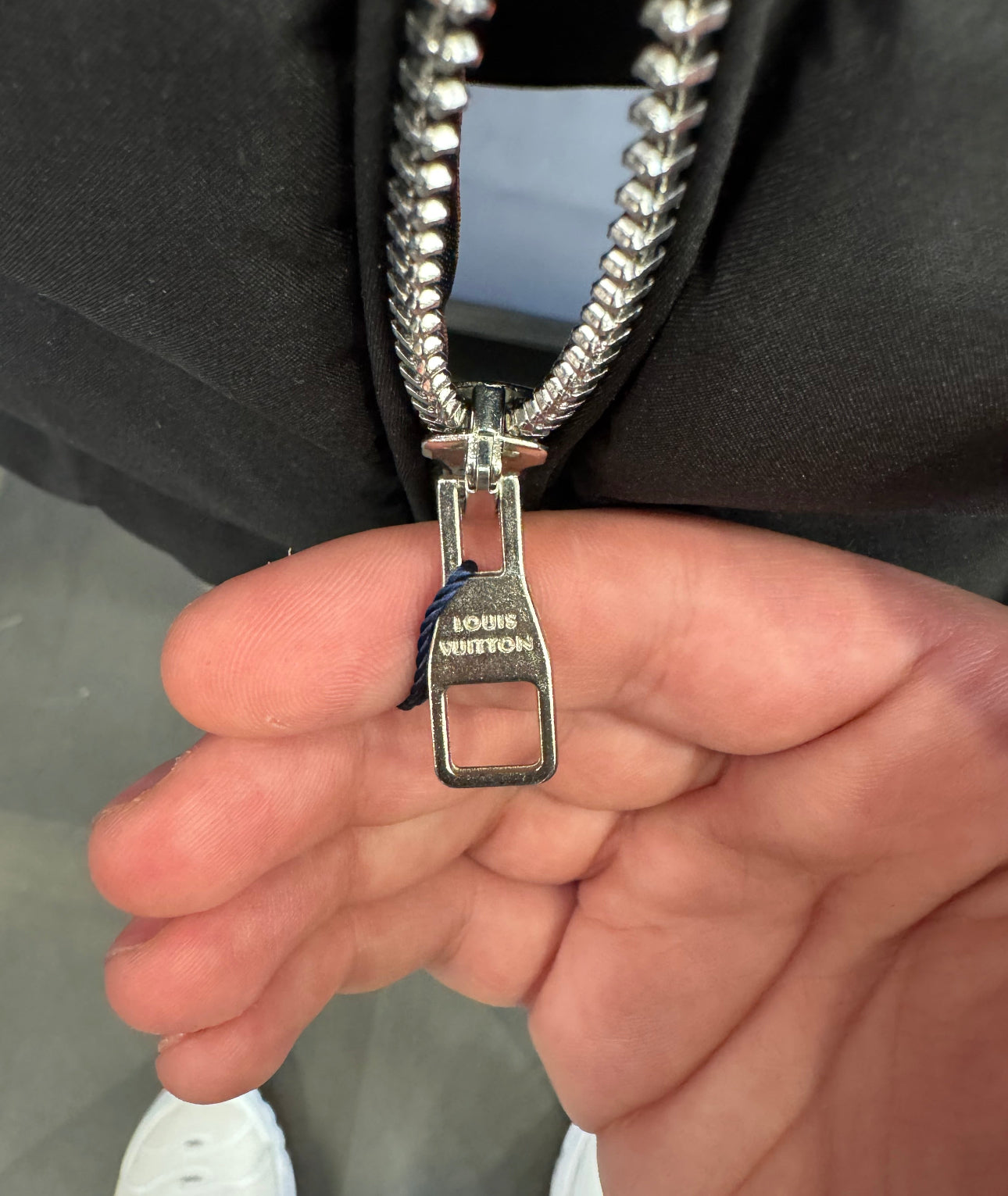 LOUIS VUITTON - ΖΑΚΕΤΑ ΜΠΟΥΦΑΝ