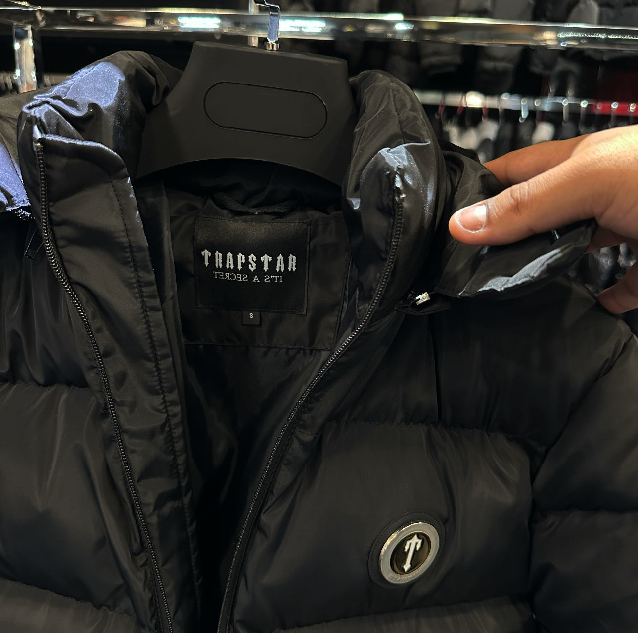 TRAPSTAR - ΜΠΟΥΦΑΝ