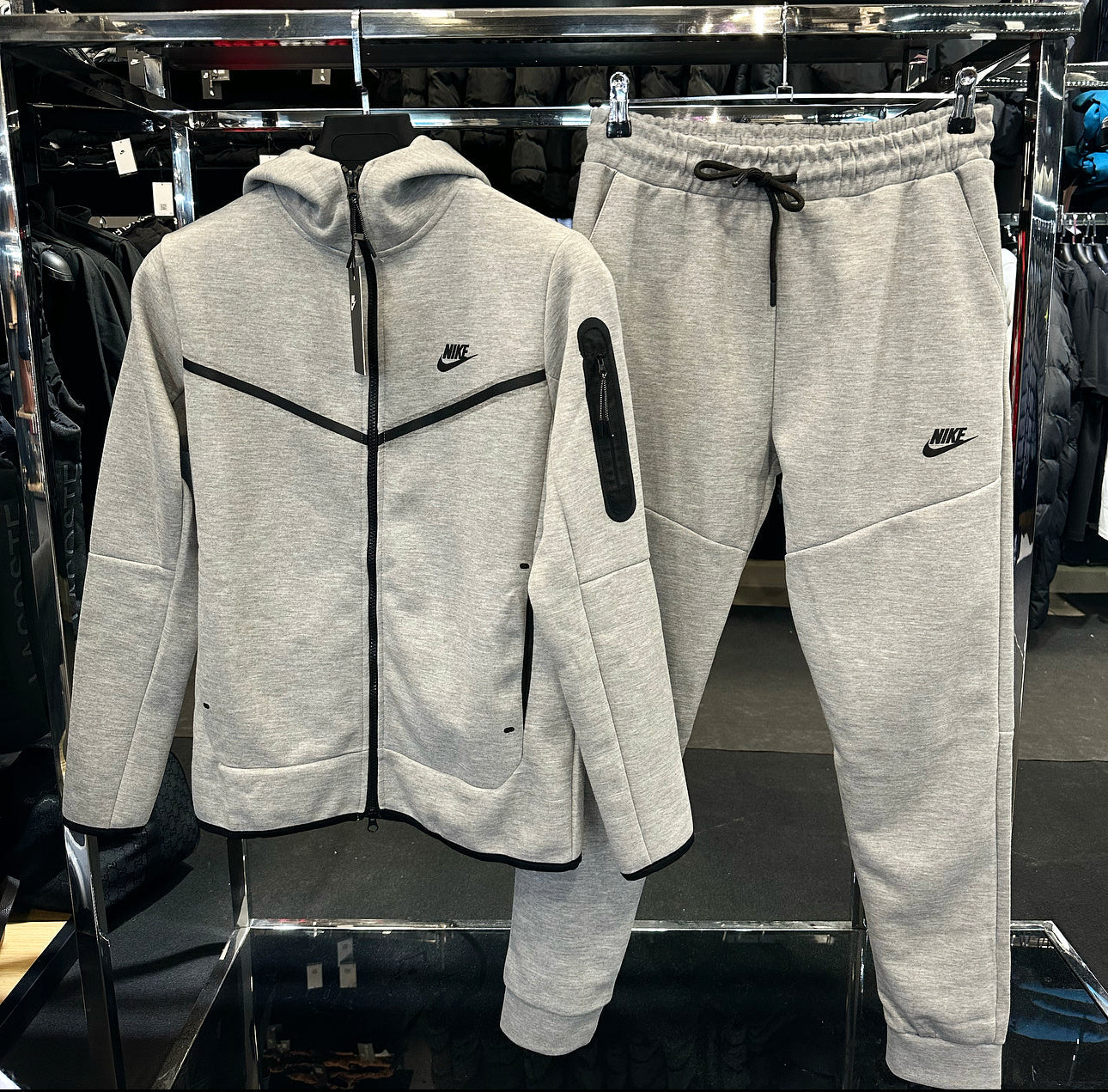 NIKE ΣΕΤ TECH FLEECE -ΓΚΡΙ