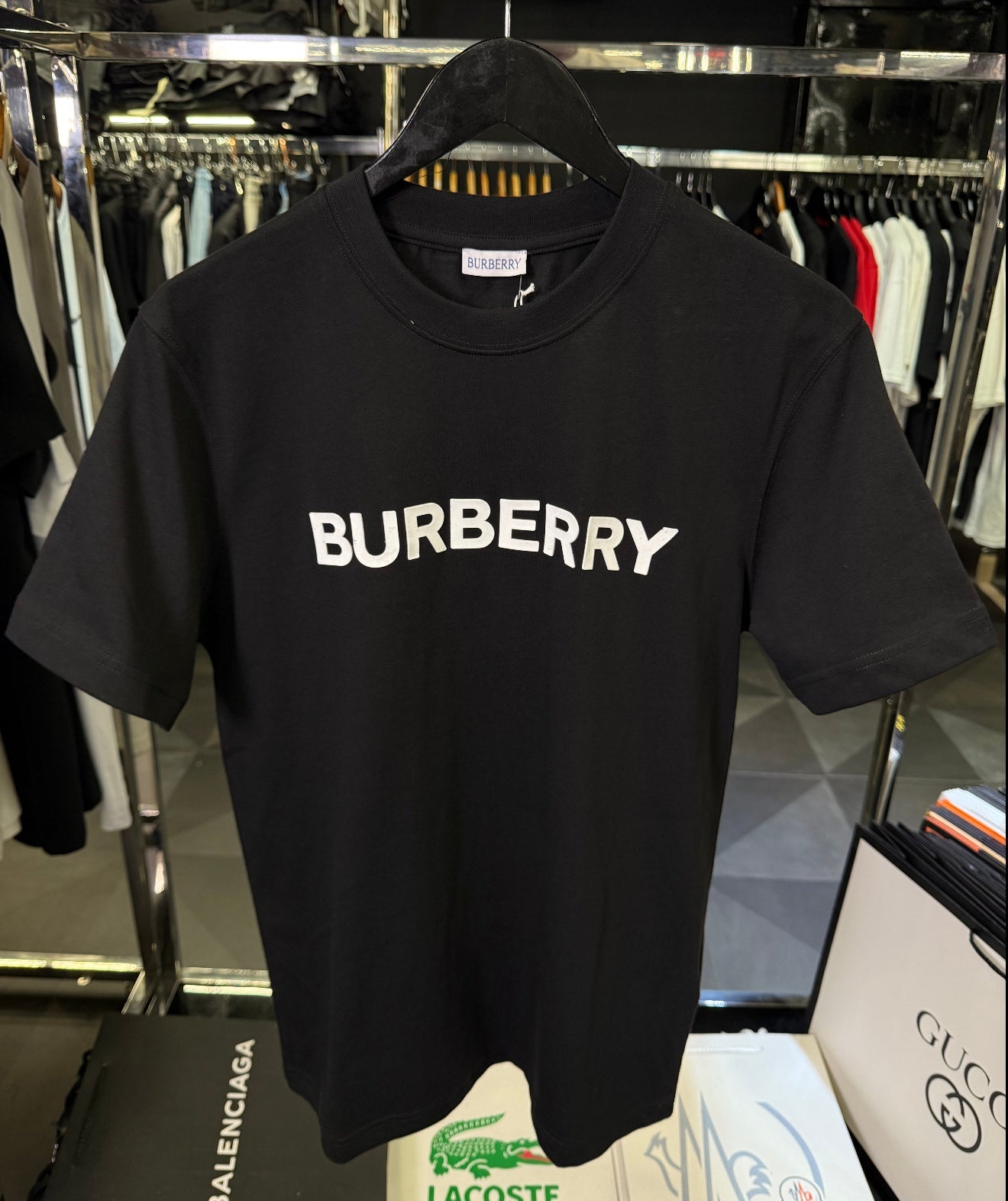 BURBERRY - T-SHIRT NEW IN 2025