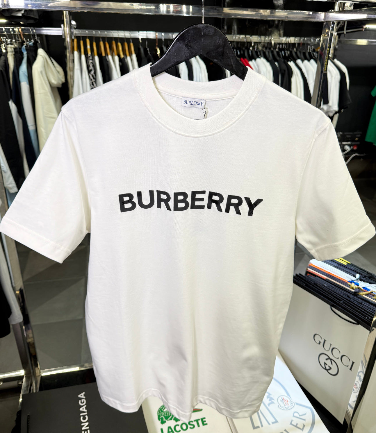 BURBERRY - T-SHIRT NEW IN 2025