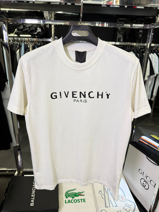 GIVENCHY - T-SHIRT NEW IN 2025