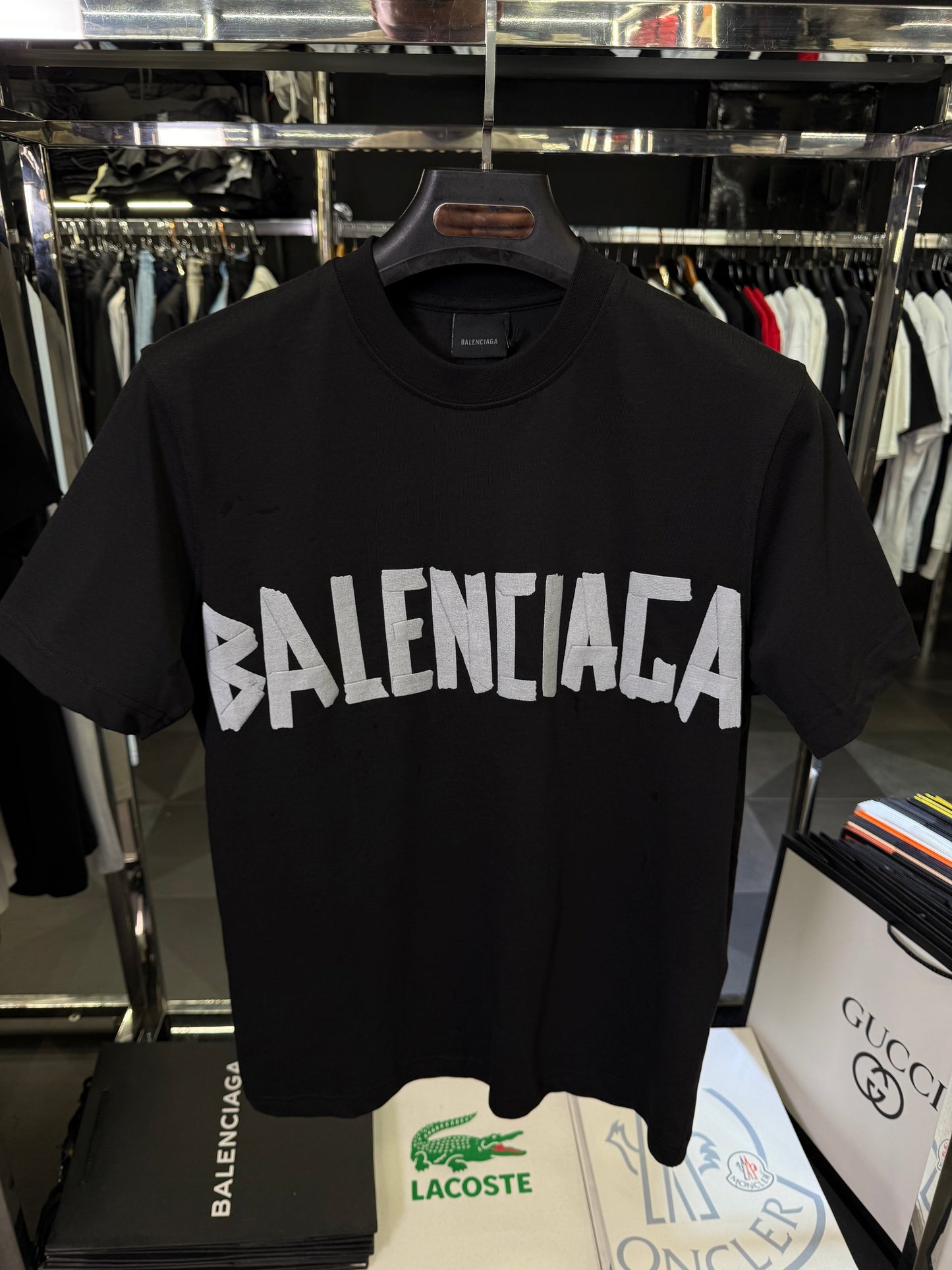 BALENCIAGA - T-SHIRT NEW IN 2025