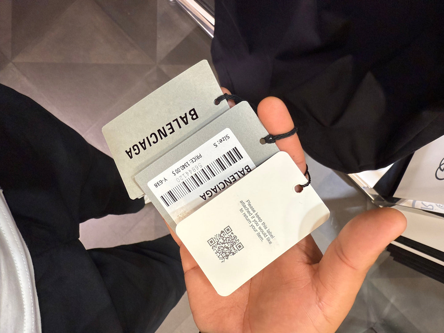 BALENCIAGA - T-SHIRT NEW IN 2025