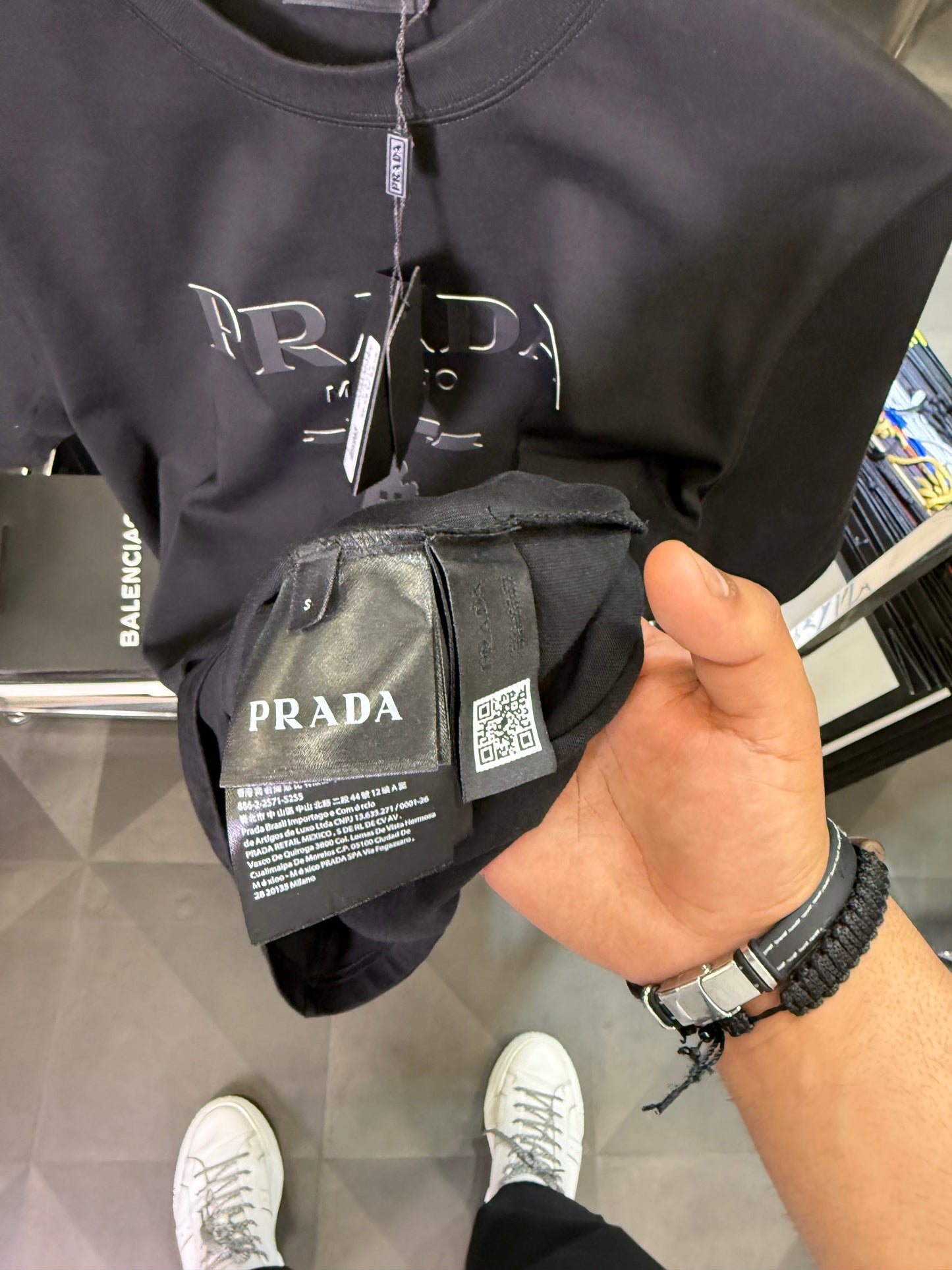 PRADA - T-SHIRT NEW IN 2025