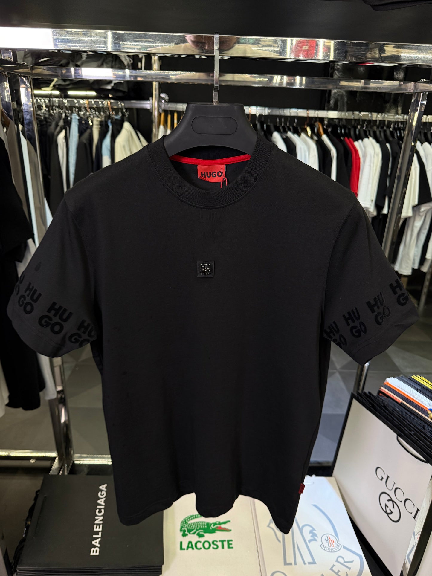 HUGO  - T-SHIRT NEW IN 2025