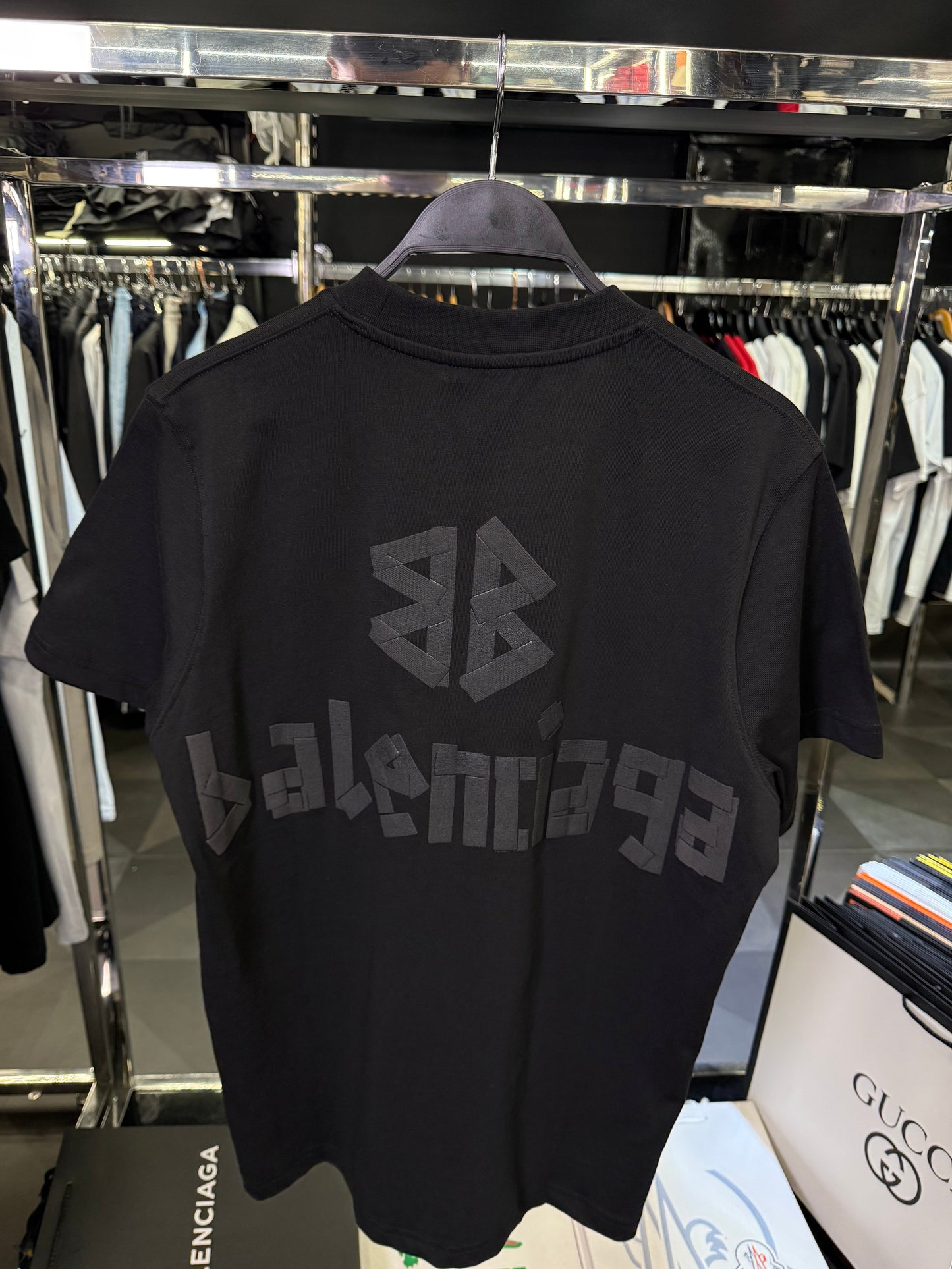 BALENCIAGA - T-SHIRT NEW IN 2025