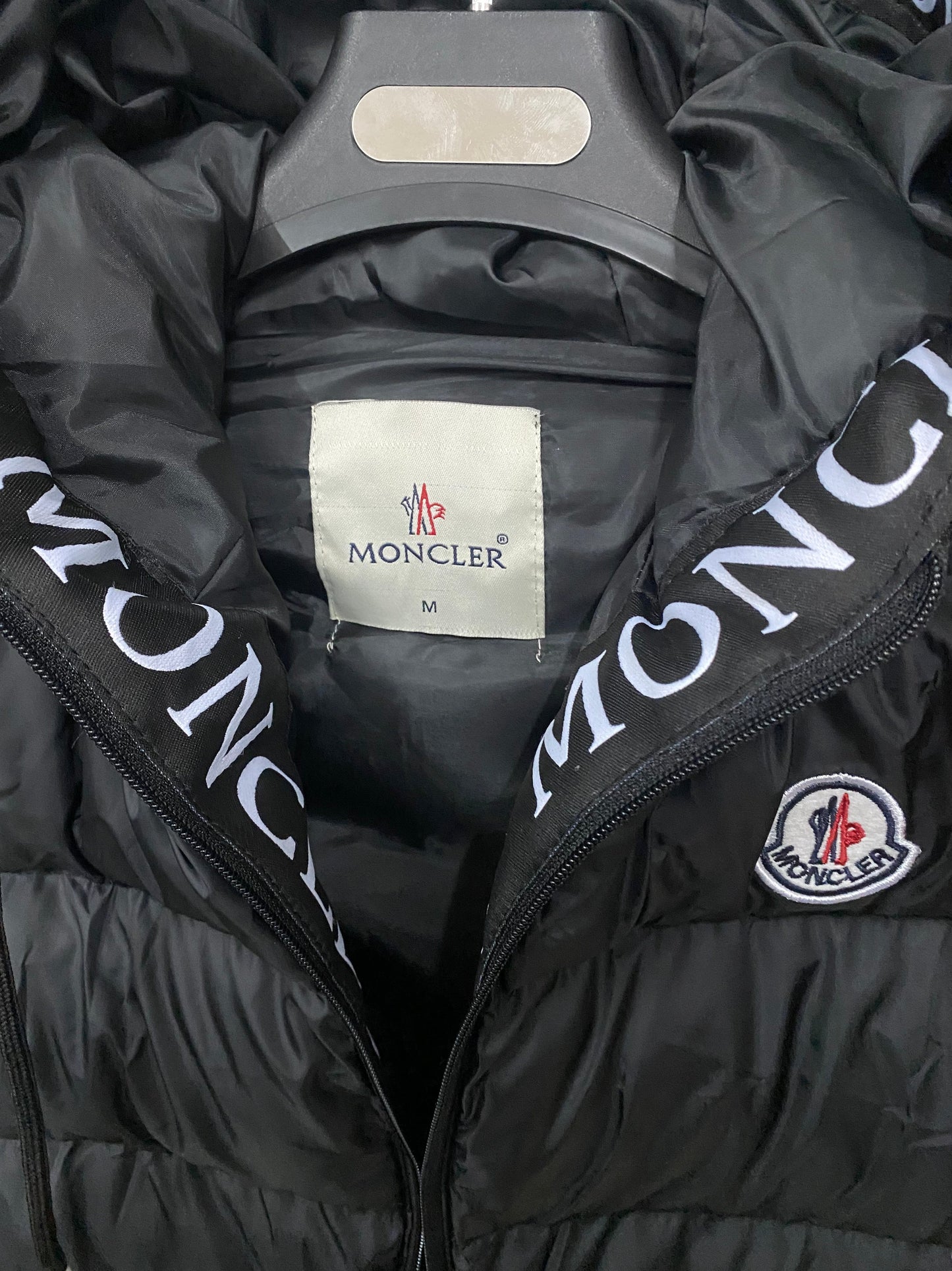 ΑΜΑΝΙΚΟ ΜΠΟΥΦΑΝ - MONCLER